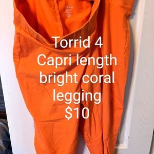 Coral Capri Legging